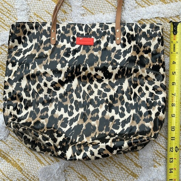 Bath & Body Works leopard print cosmetics tote. - Picture 9 of 9